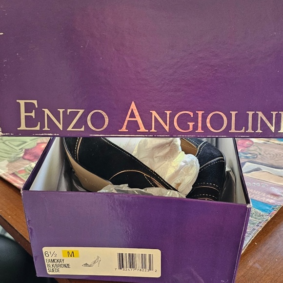 Enzo Angiolini Black and Gold Peep-Toe Heels - Picture 2 of 8